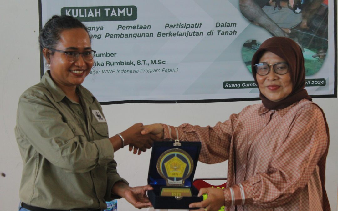 Kuliah Tamu Fakultas Teknik Sipil dan Perencanaan (FTSP)-USTJ bersama WWF Indonesia-Regional Papua